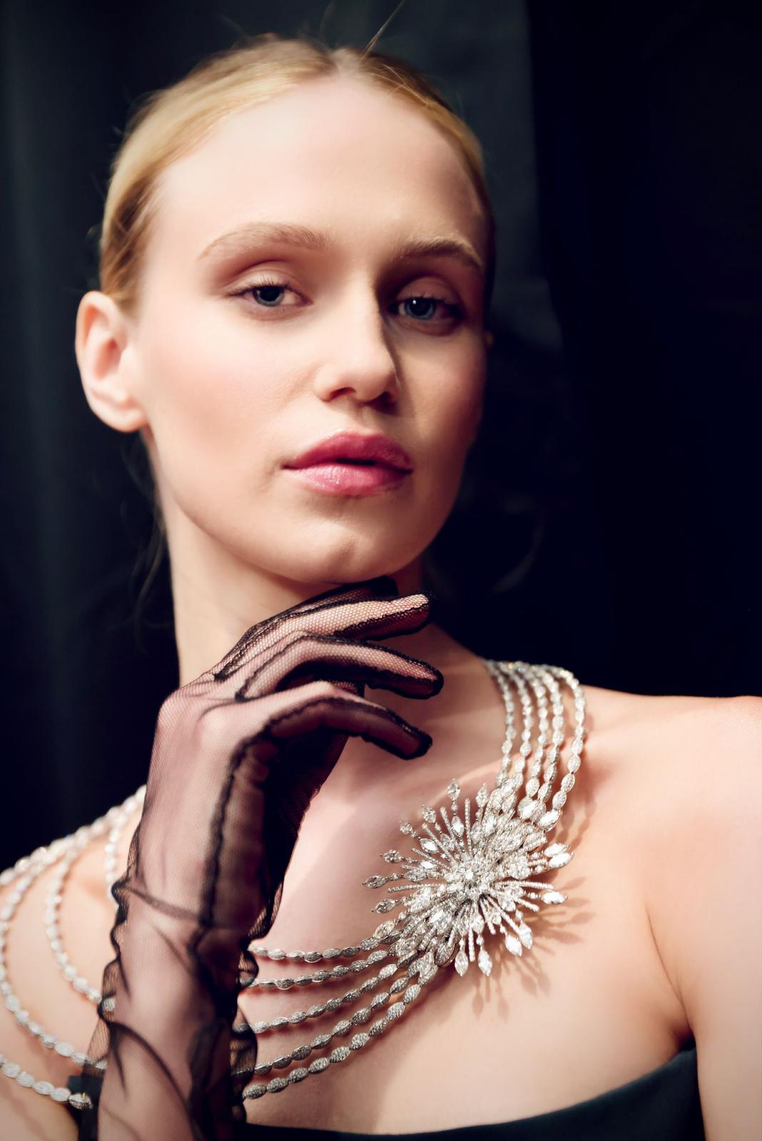 Neville creates hair look for the Chopard Art Show03